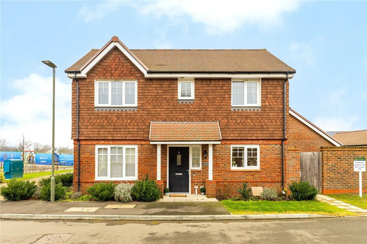 Marjoram Avenue, Cranleigh, GU6, photo 14