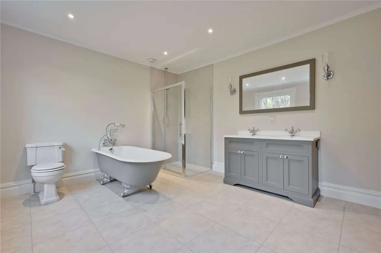 Lower Village Road, Ascot, Berkshire, SL5 7AU, photo 8