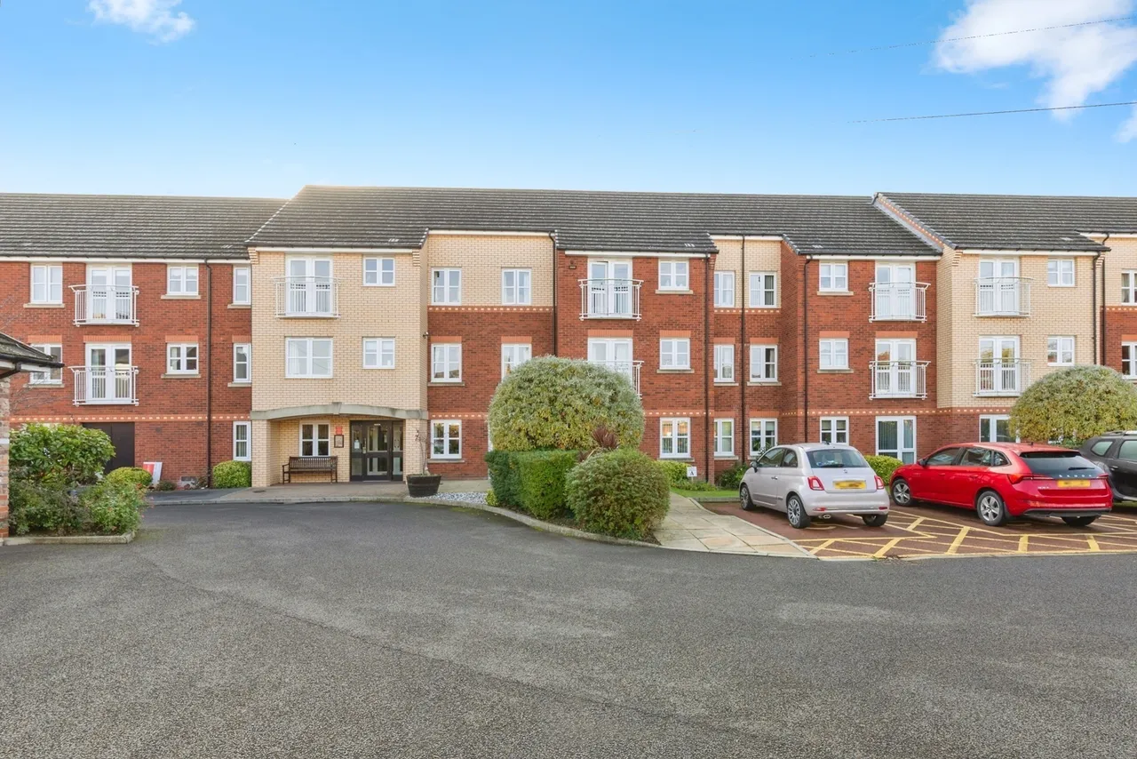 1 bed flat for sale — Fairweather Court, Darlington, DL3