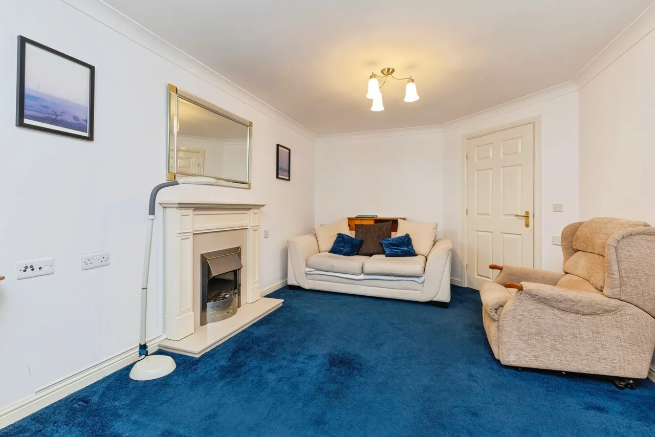 Fairweather Court, Darlington, DL3, photo 4