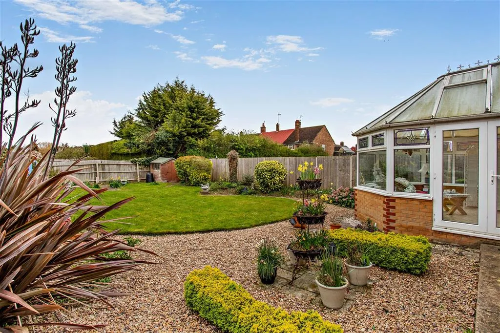 Welmore Road, Glinton, PE6, photo 3