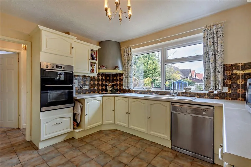 Welmore Road, Glinton, PE6, photo 8