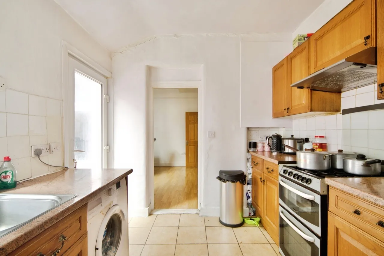 Mitcham Road, East Ham, London, E6, photo 4