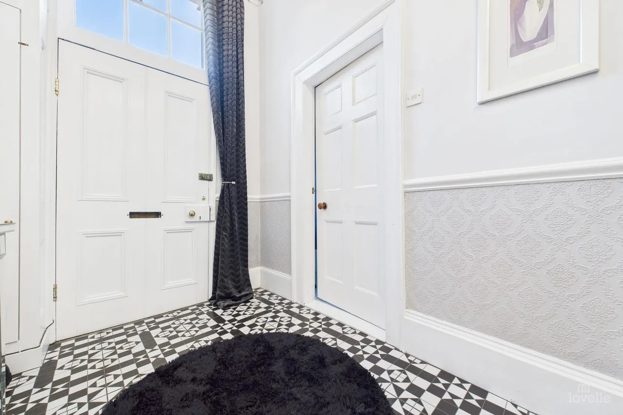 Queen Street, Barton-Upon-Humber, DN18, photo 8