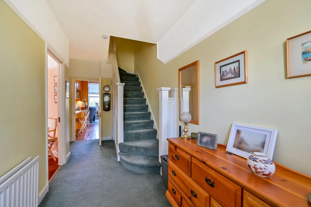 New Malden, KT3, photo 6