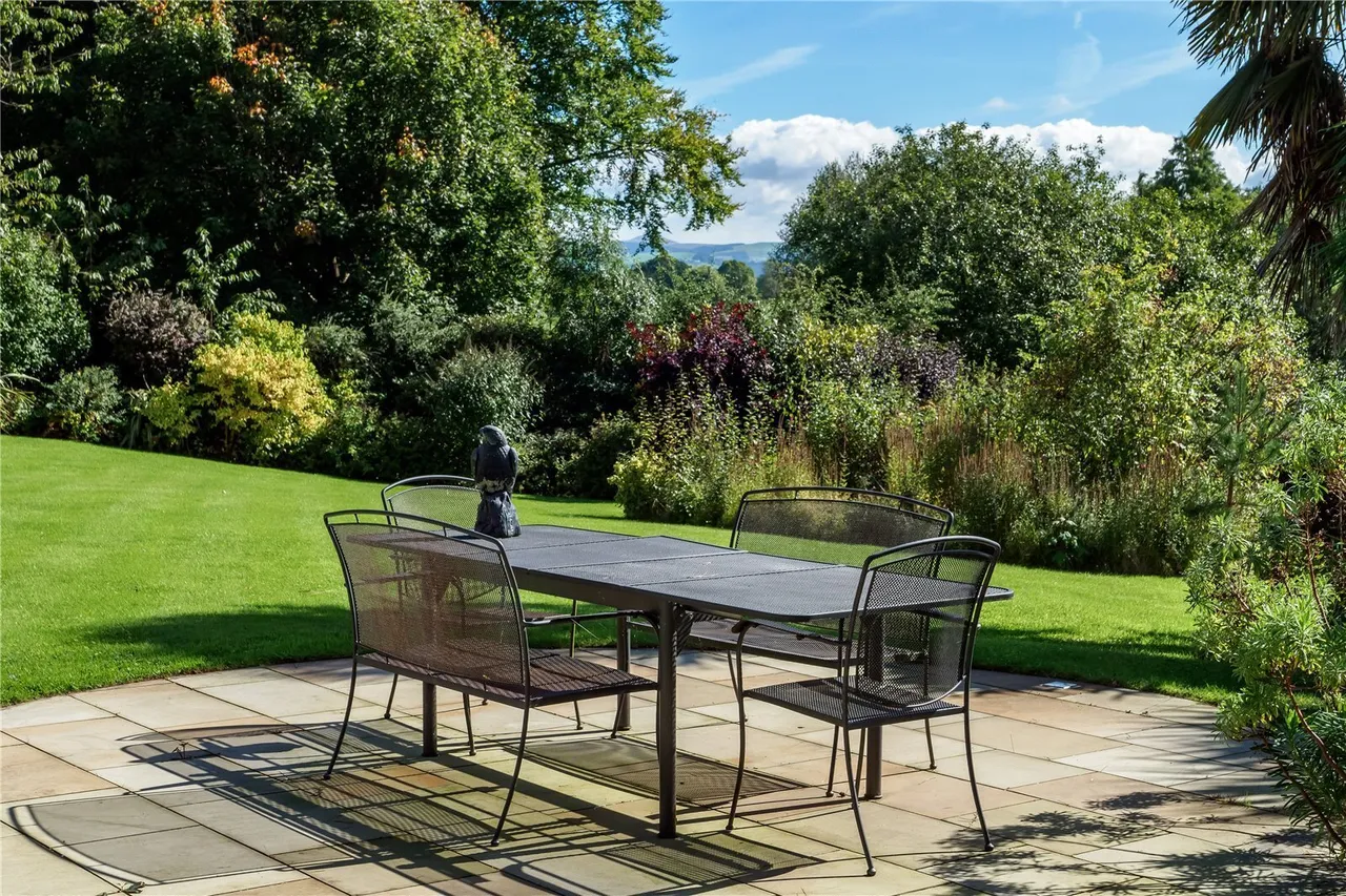 Chelford Road, Prestbury, SK10, photo 28