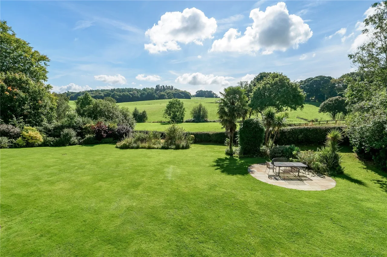 Chelford Road, Prestbury, SK10, photo 27