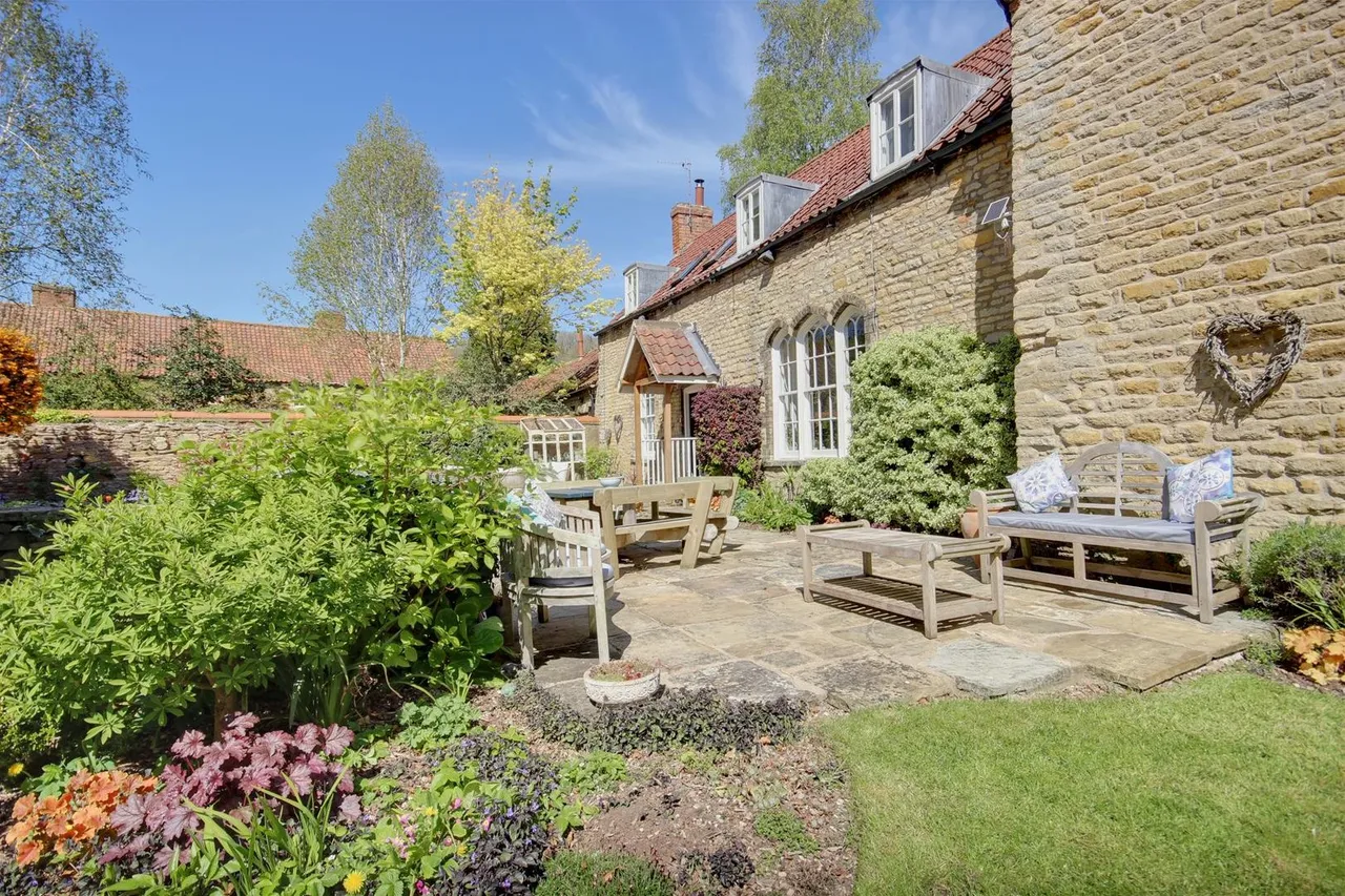 Burrill Lane, Brantingham, photo 13