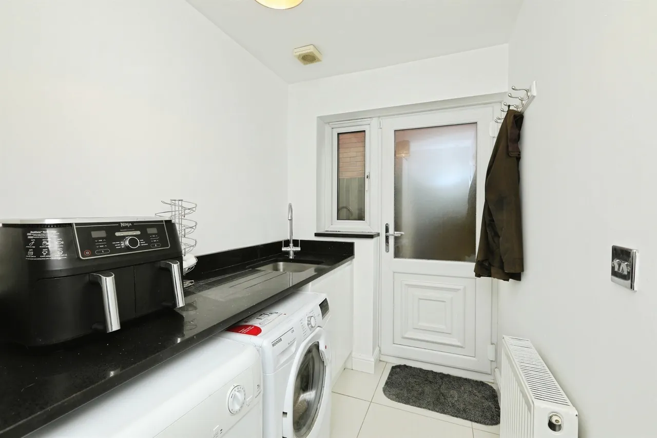 Sandbeck Court, Bawtry, Doncaster, photo 9