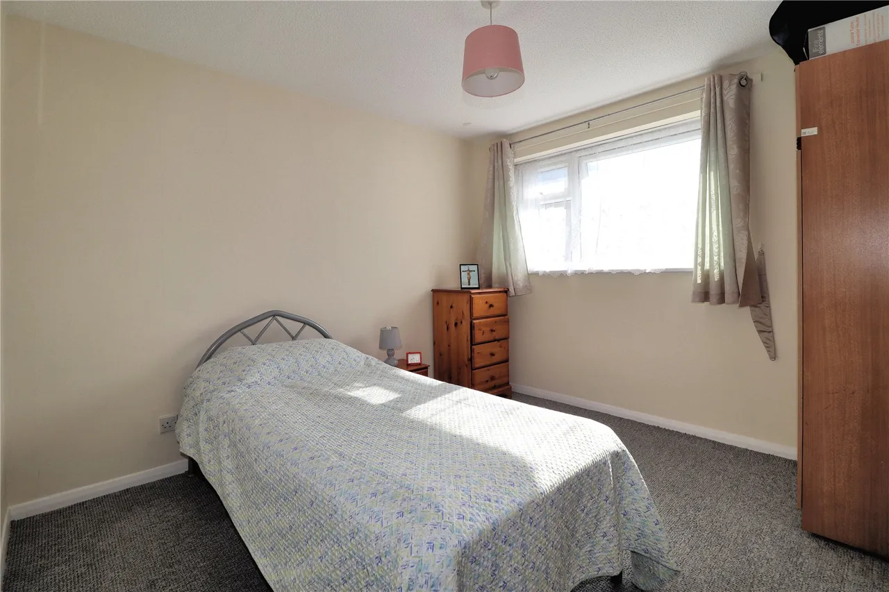Walton Road, Woking, GU21, photo 5