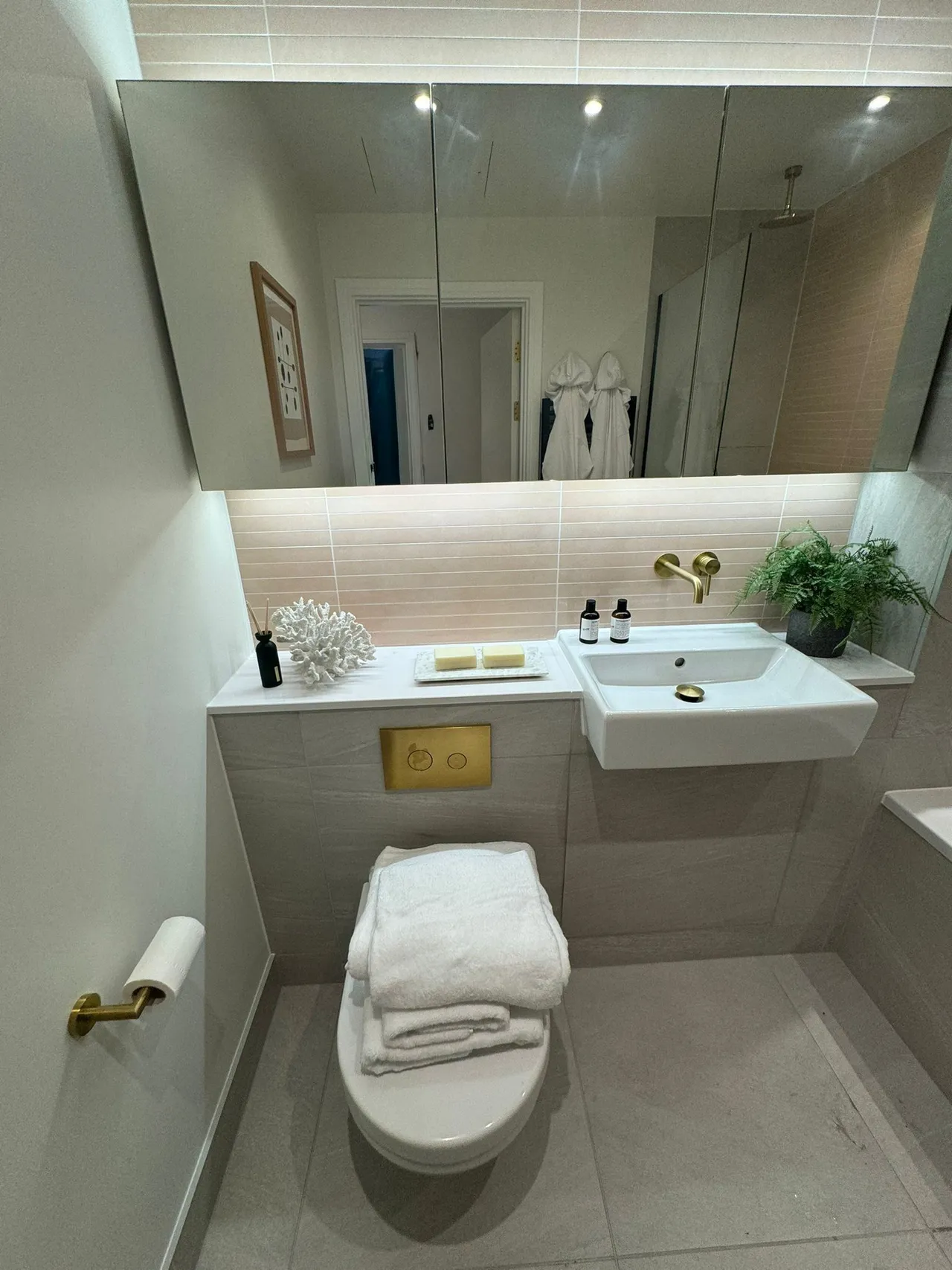 Flat 1, Waterview House, Wembley, photo 12