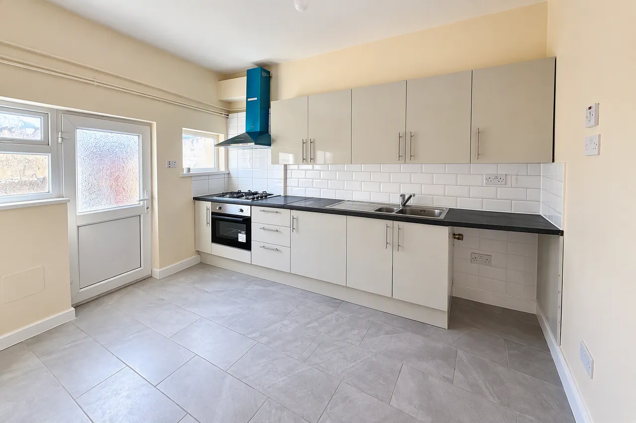 Chepstow Road, Newport, NP19, photo 3