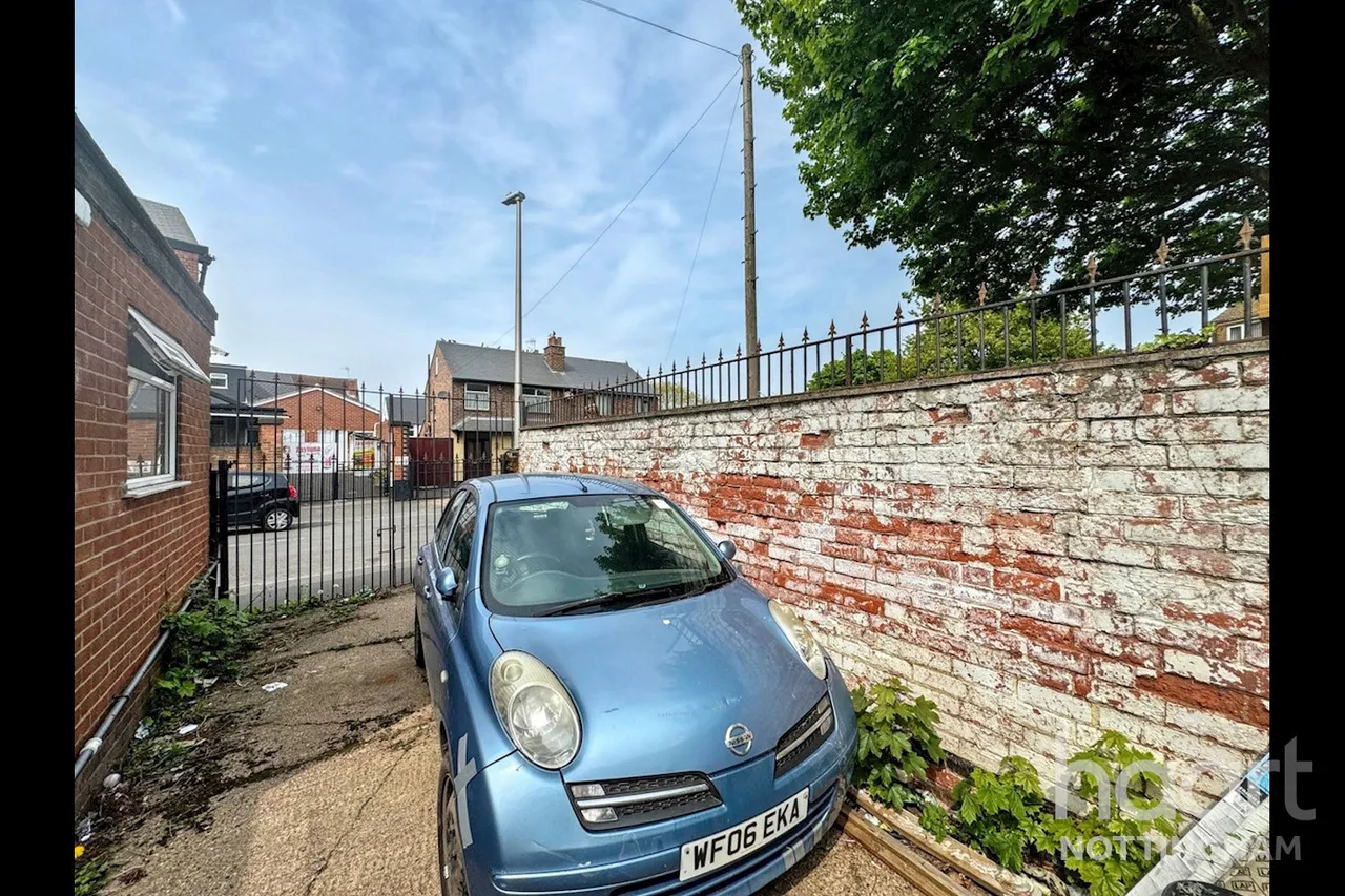 Hazelwood Road, Nottingham, NG7, photo 5