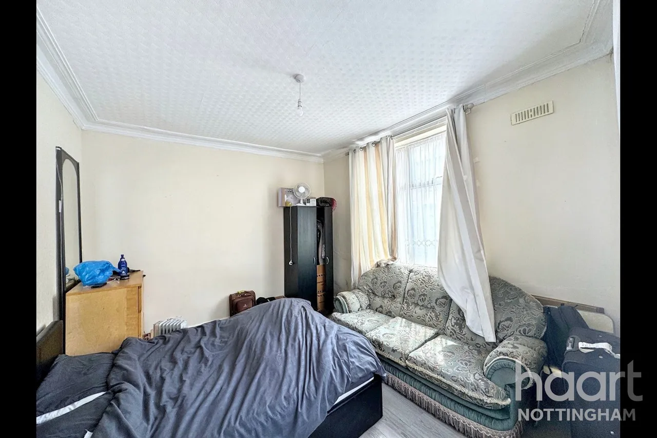 Hazelwood Road, Nottingham, NG7, photo 2