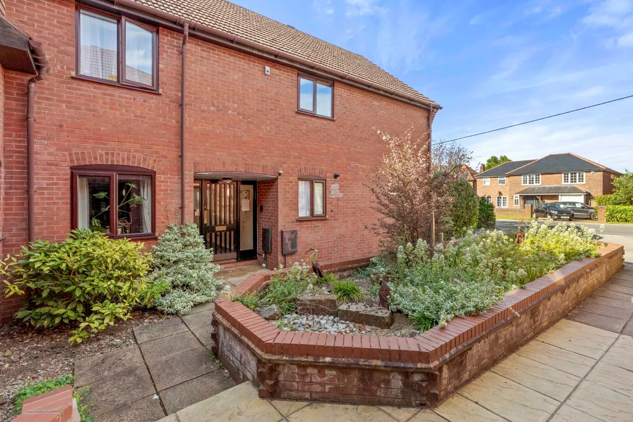 Hazlemere Road, Penn, HP10, photo 4