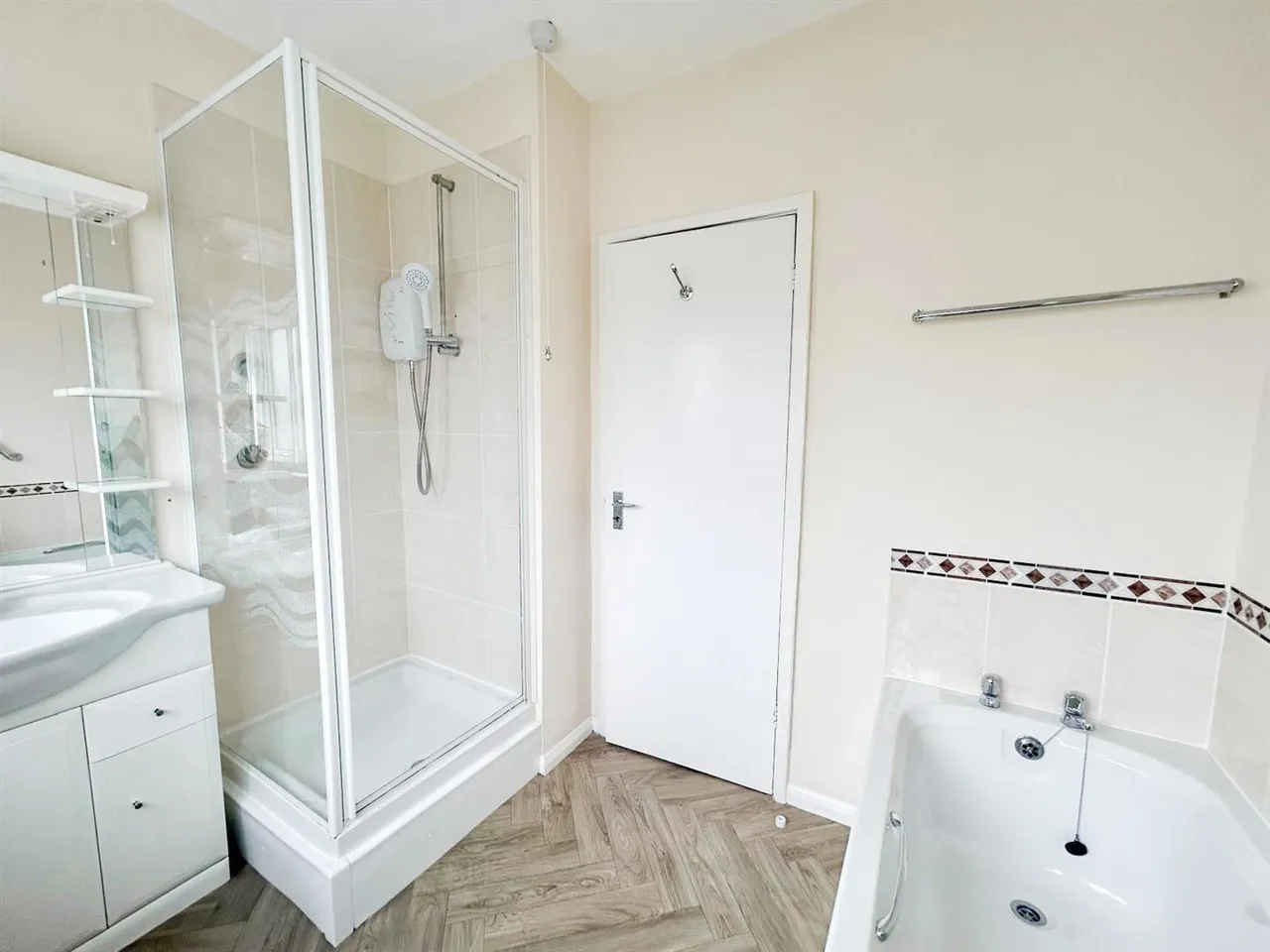 Marina, Bexhill-On-Sea, East Sussex, TN40 1DL, photo 11