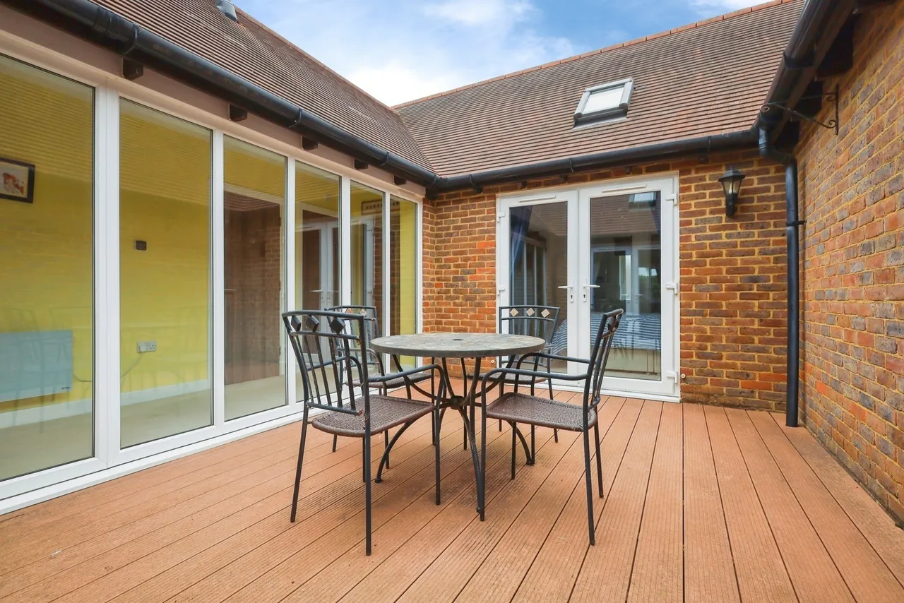 Totease Mews, Buxted, TN22, photo 8