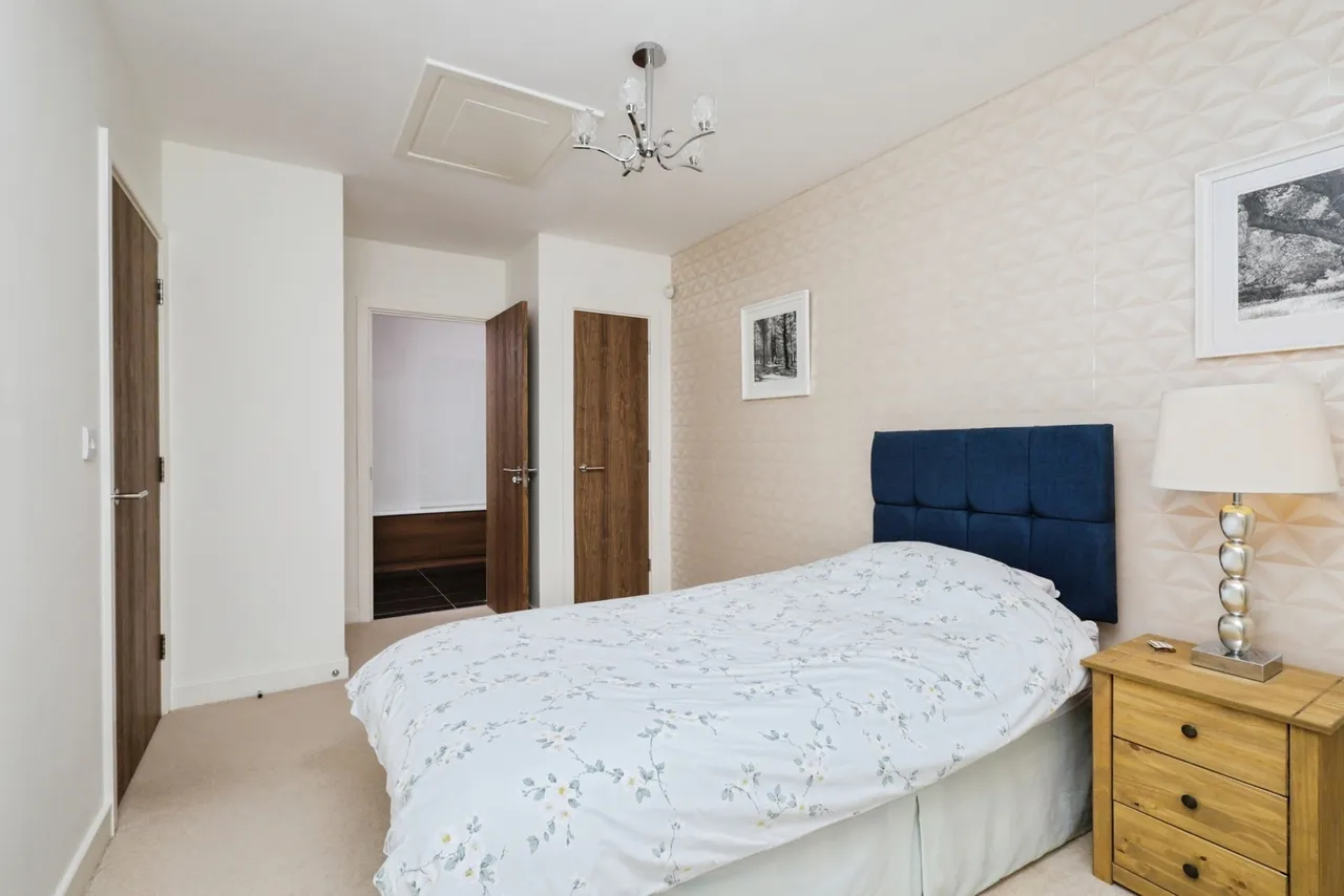 Totease Mews, Buxted, TN22, photo 11
