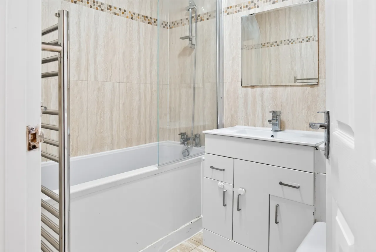 Bucklers Way, Carshalton, SM5 2DZ, photo 7