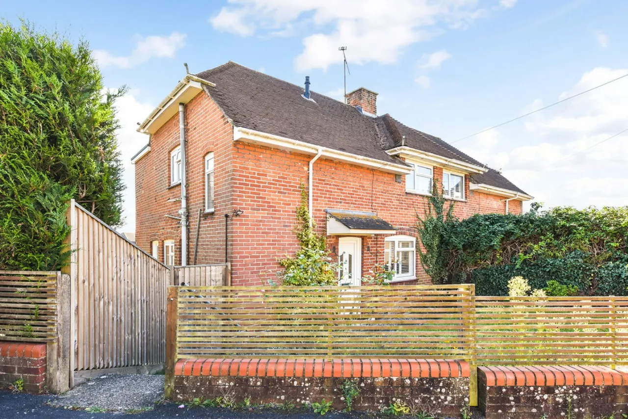 1 bed house to rent — Portal Road, Winchester