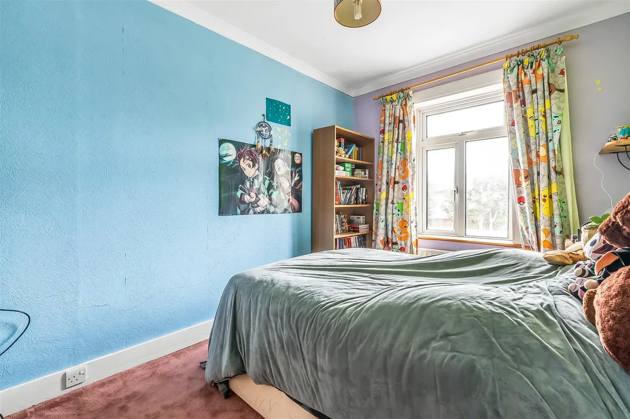 Kingslea, Leatherhead, KT22, photo 9
