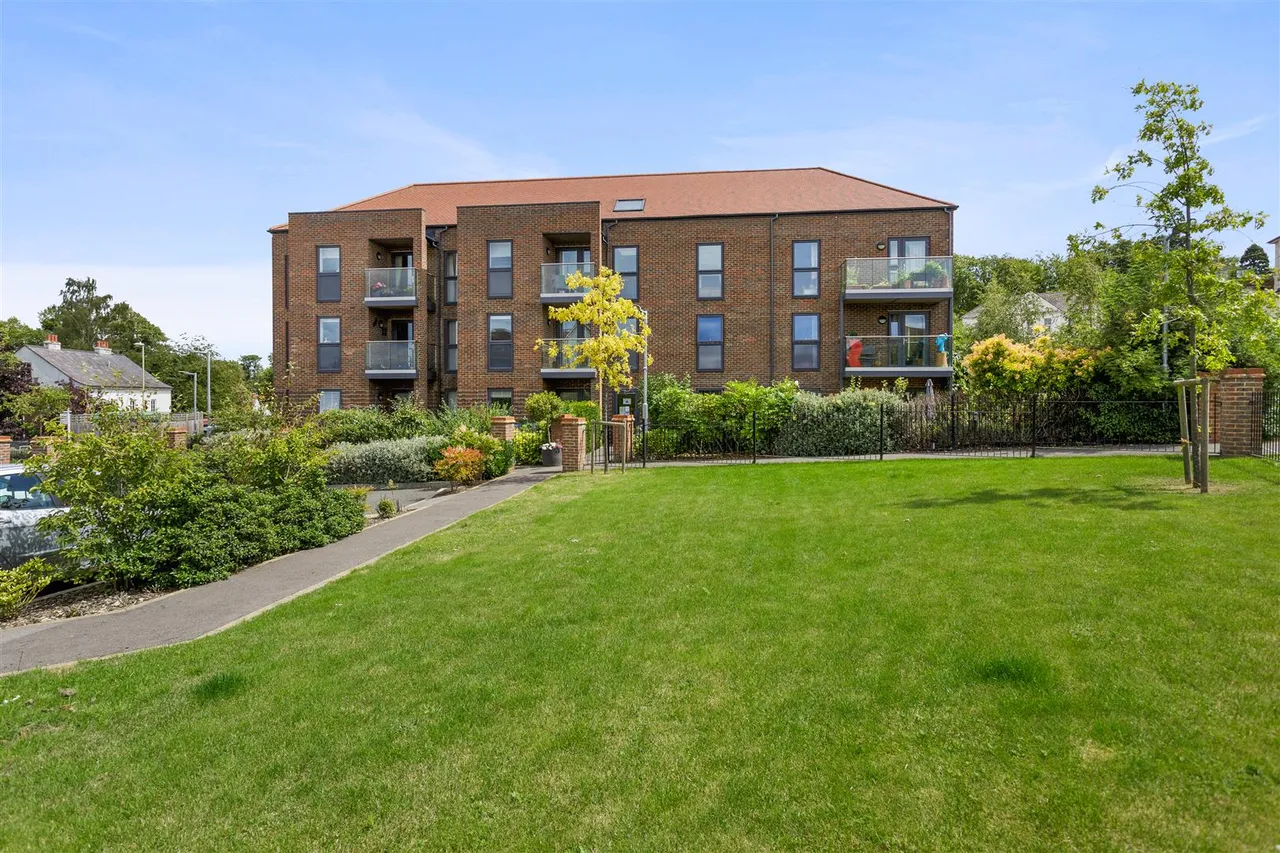 Lower Turk Street, Alton, GU34, photo 5