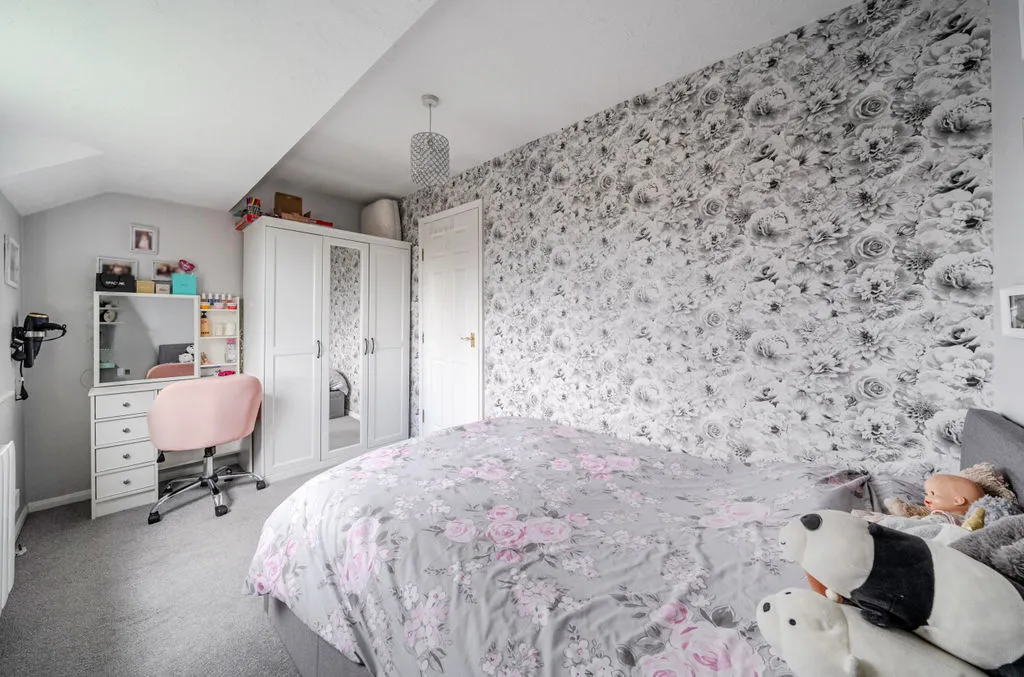 6 Foxglove Way, Wallington SM6 7FJ, photo 10