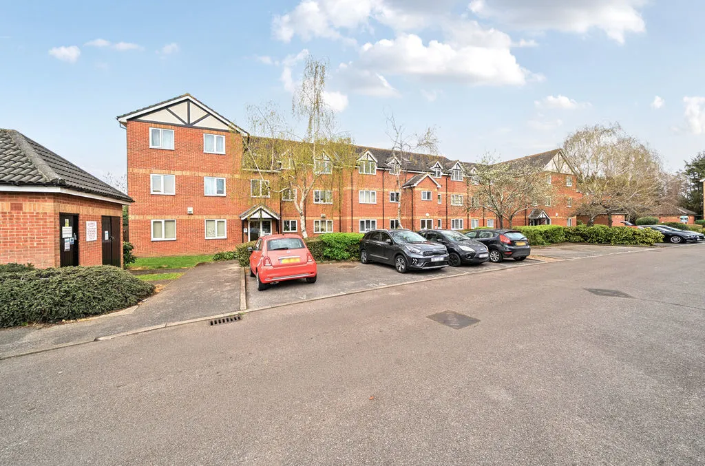 6 Foxglove Way, Wallington SM6 7FJ, photo 15