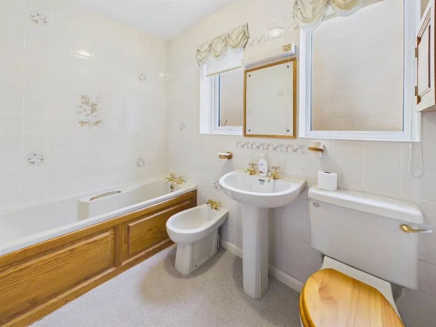 Simon Road, Longlevens, photo 15