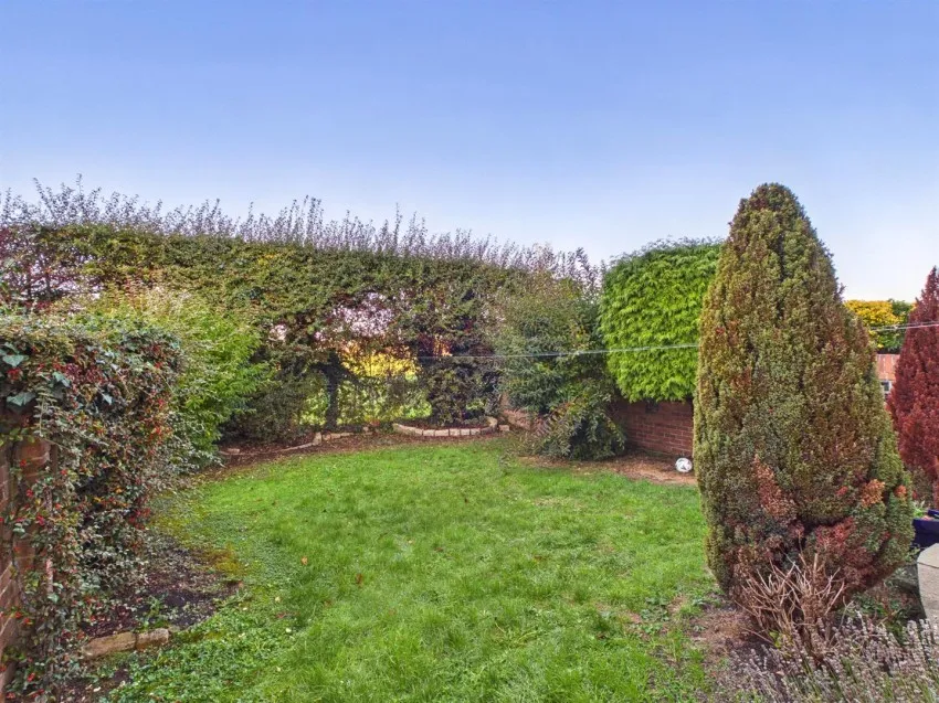 Simon Road, Longlevens, photo 17