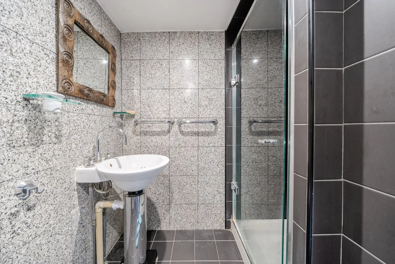 Russell Road, Kensington and Chelsea, W14, photo 5