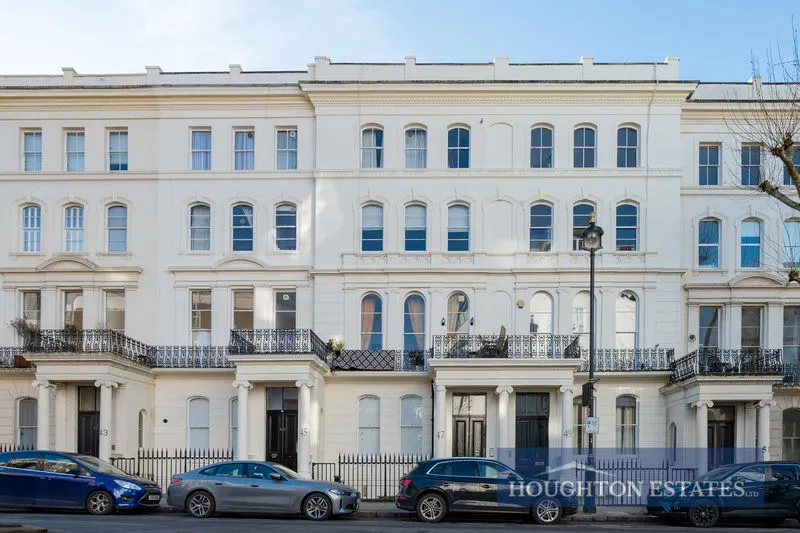 1 bed flat for sale — Warwick Avenue, Little Venice W9 2PR
