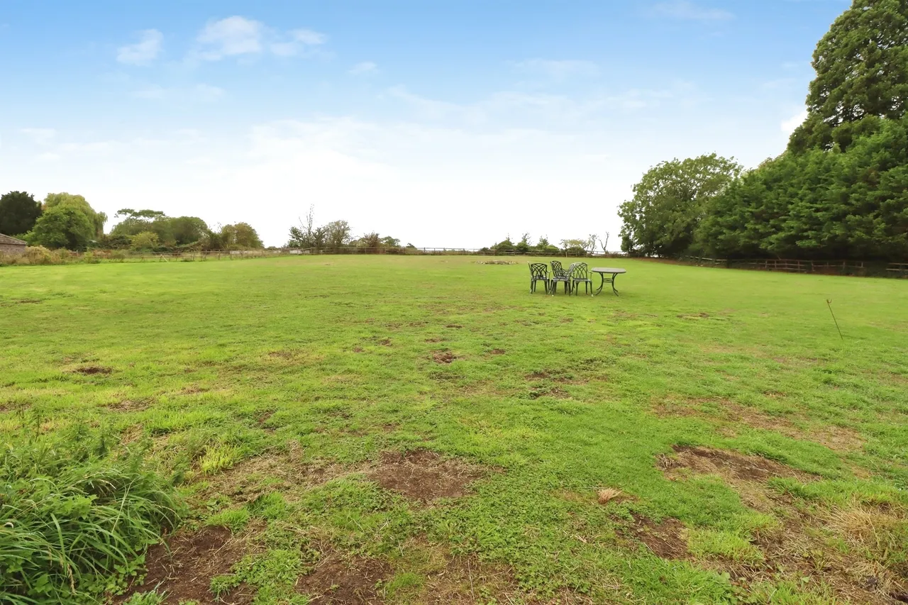 Main Road, Wilby, Wellingborough, photo 4