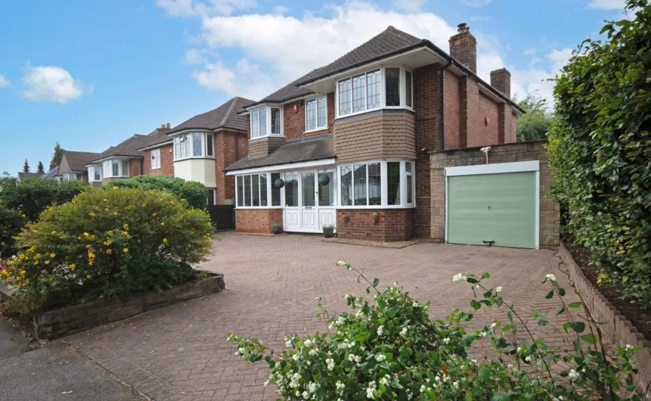 5 bed house for sale — Halton Road, Sutton Coldfield