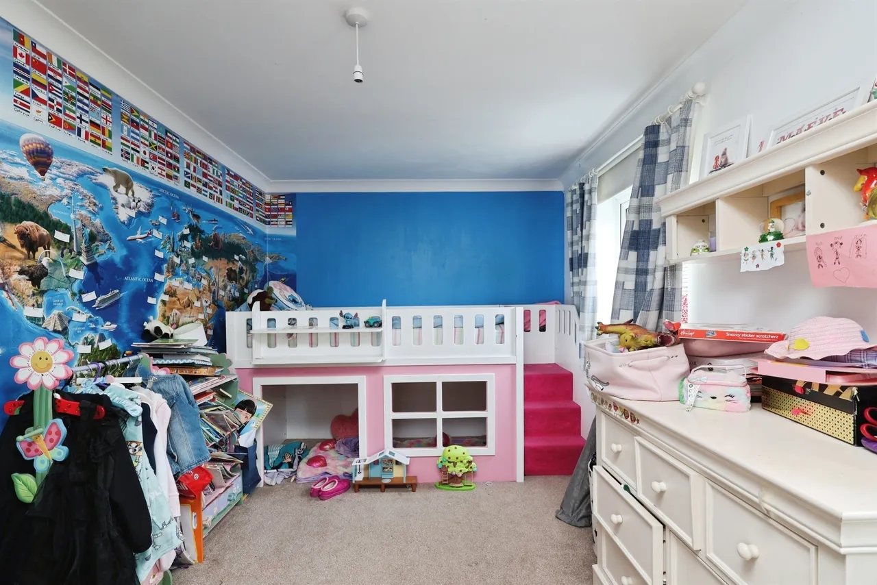 Rickmansworth Road, Watford, photo 11