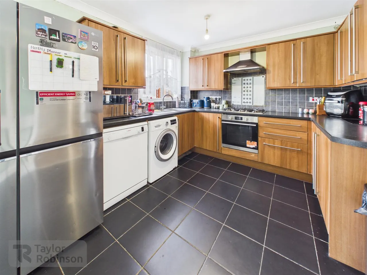 Cowfold Close, Bewbush, RH11, photo 4
