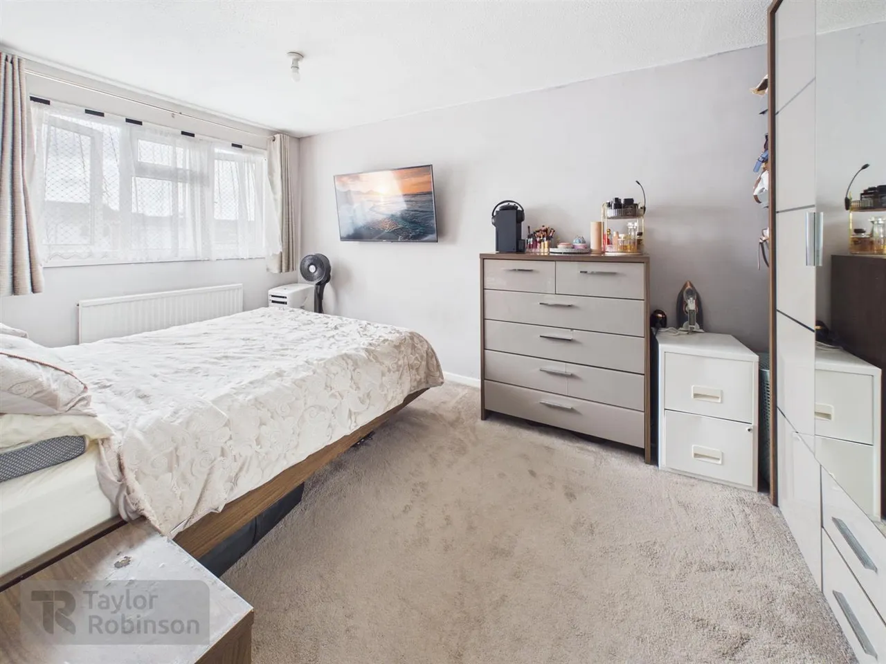 Cowfold Close, Bewbush, RH11, photo 8