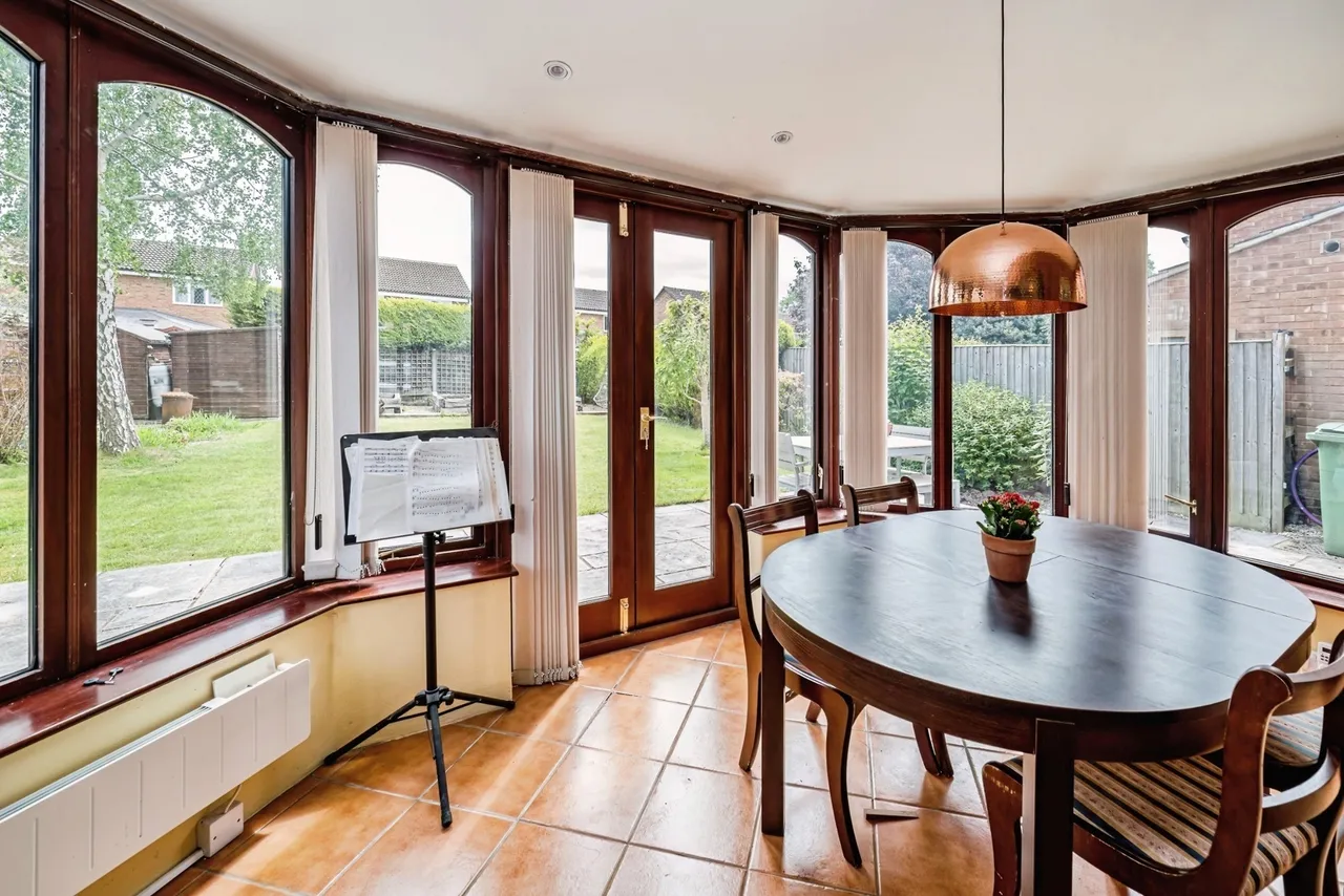 Winterton Drive, AYLESBURY, Buckinghamshire, HP21, photo 4