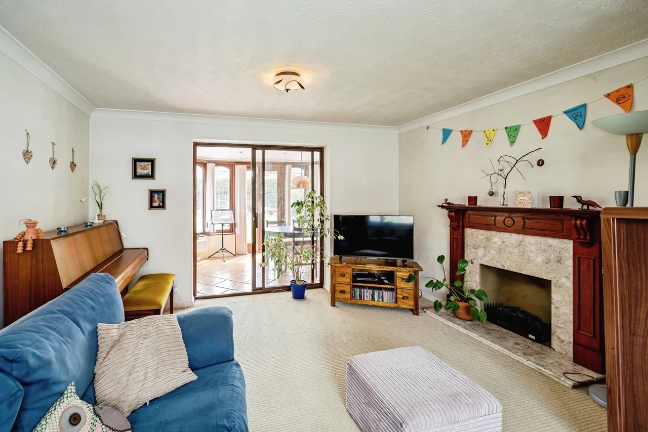 Winterton Drive, AYLESBURY, Buckinghamshire, HP21, photo 10