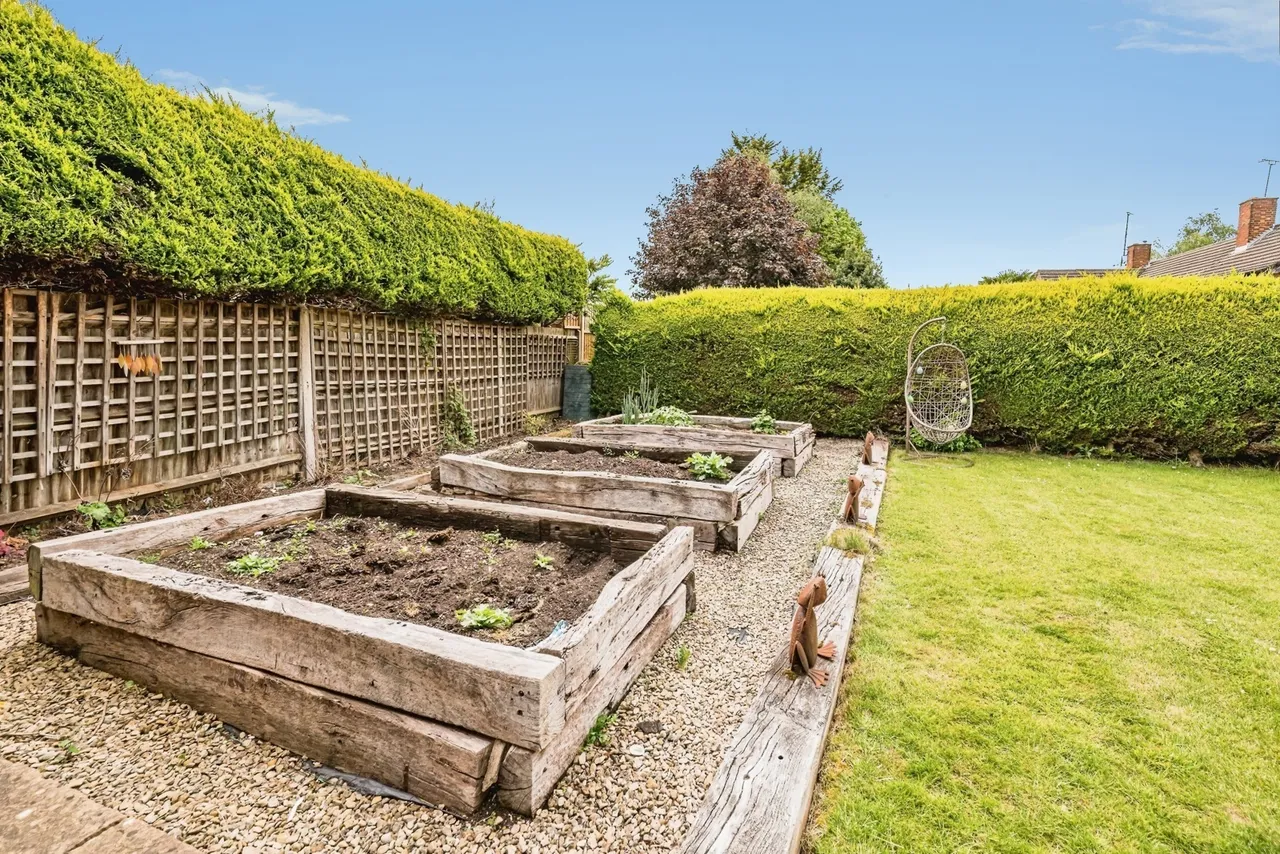 Winterton Drive, AYLESBURY, Buckinghamshire, HP21, photo 14