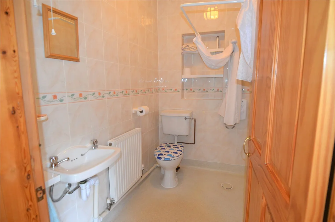 Farren Road, Northfield, Birmingham, B31 5HW, photo 16