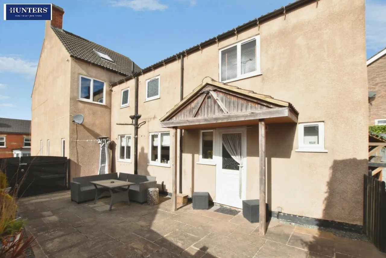 High Street, Messingham, DN17, photo 6