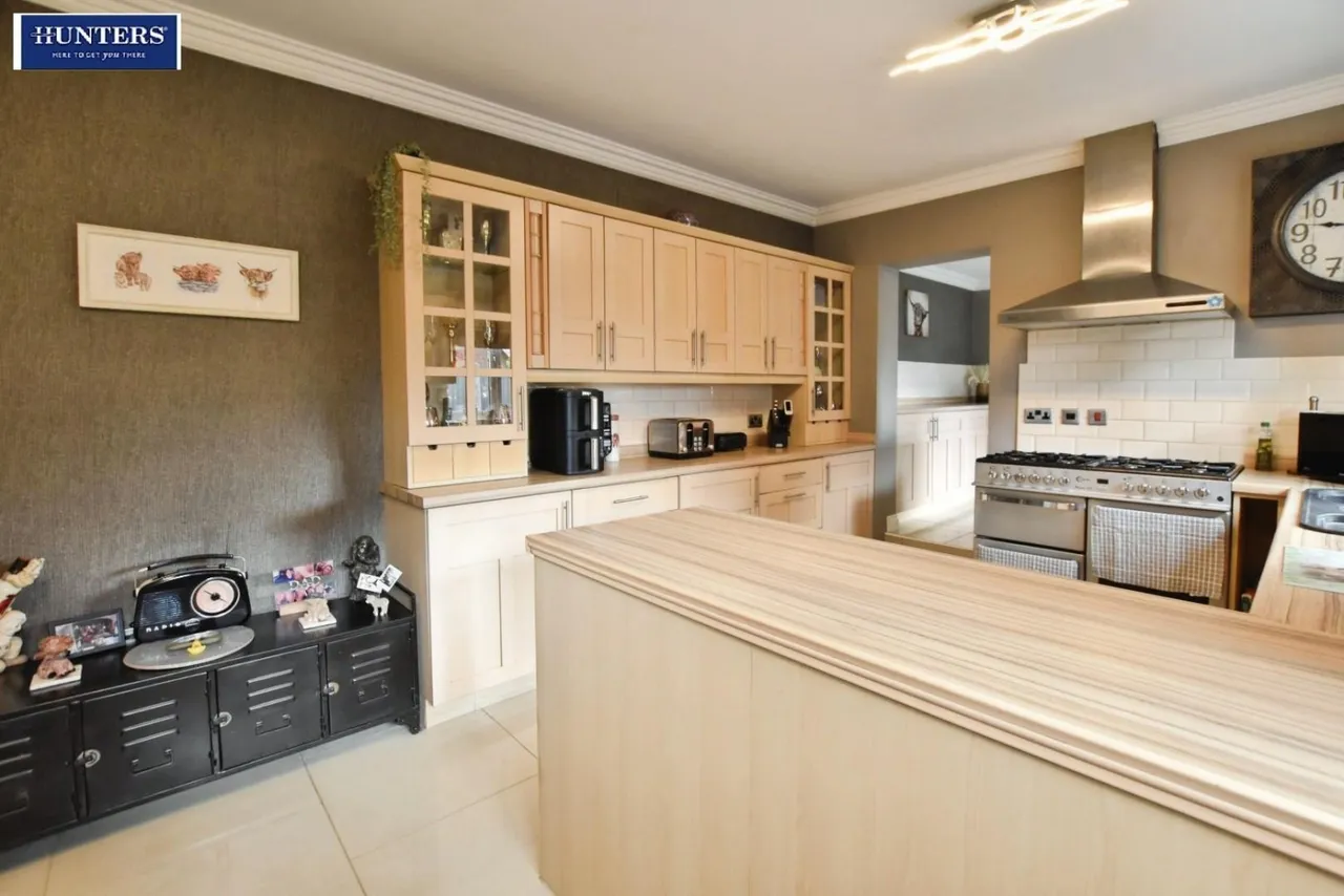 High Street, Messingham, DN17, photo 10