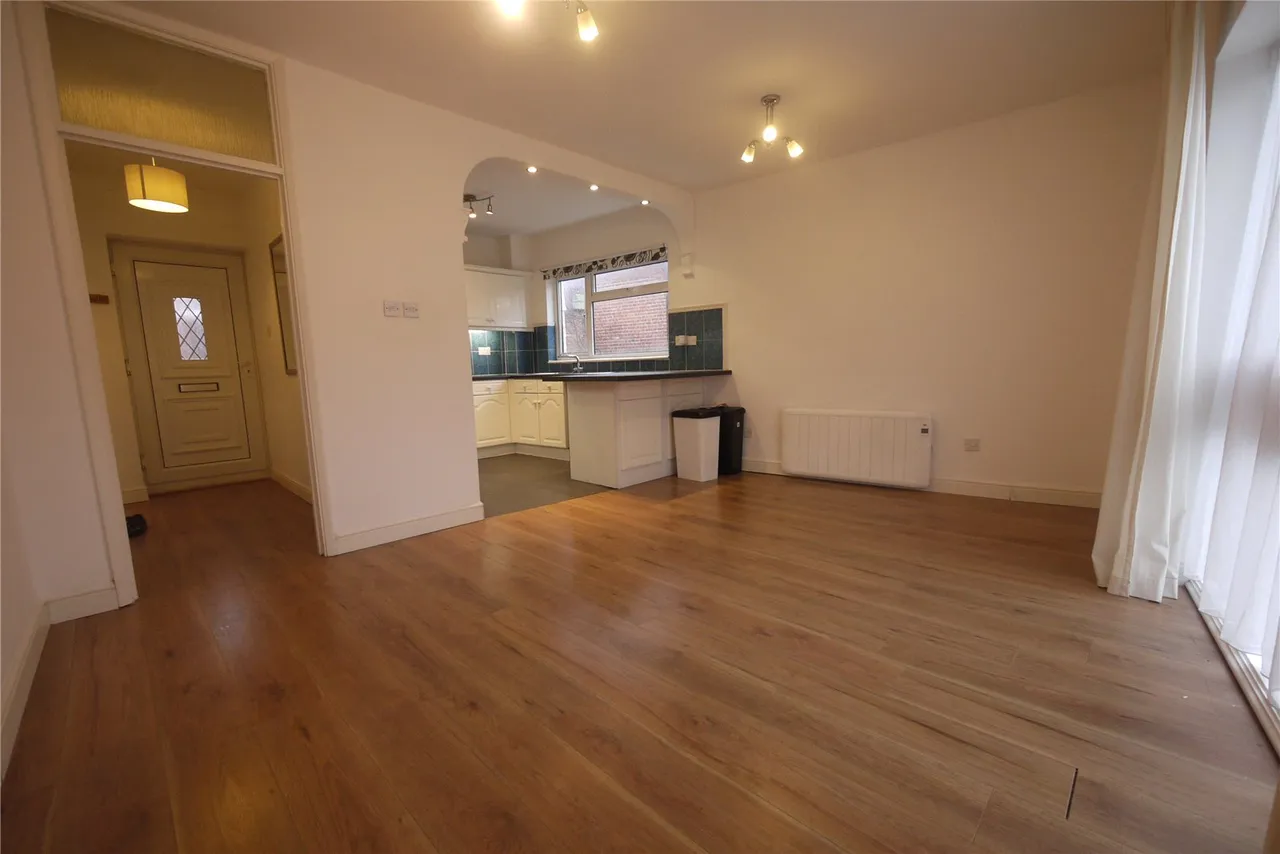 High Road, Loughton, IG10, photo 4