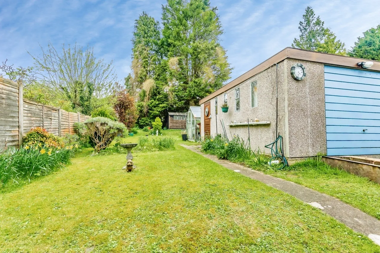 Markville Gardens, Caterham, Surrey, CR3, photo 17