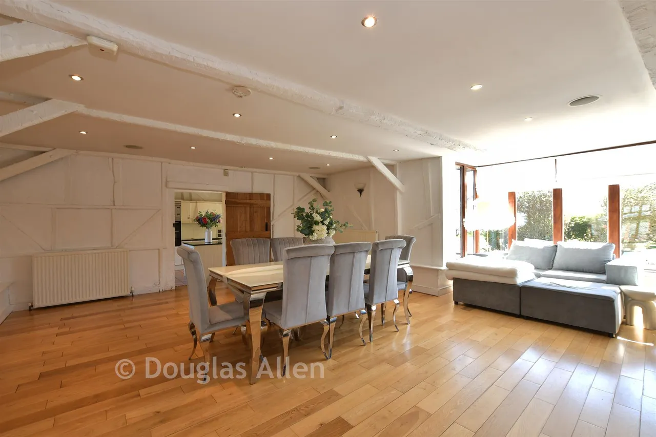 Ashwells Road, Pilgrims Hatch, CM15, photo 5