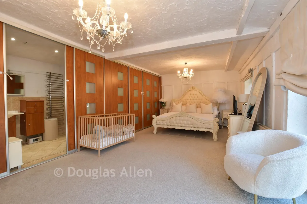Ashwells Road, Pilgrims Hatch, CM15, photo 11