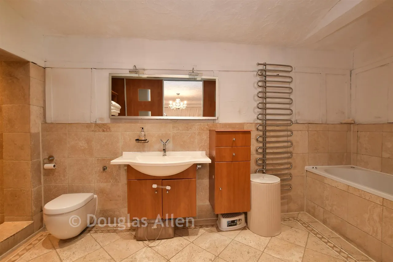 Ashwells Road, Pilgrims Hatch, CM15, photo 15