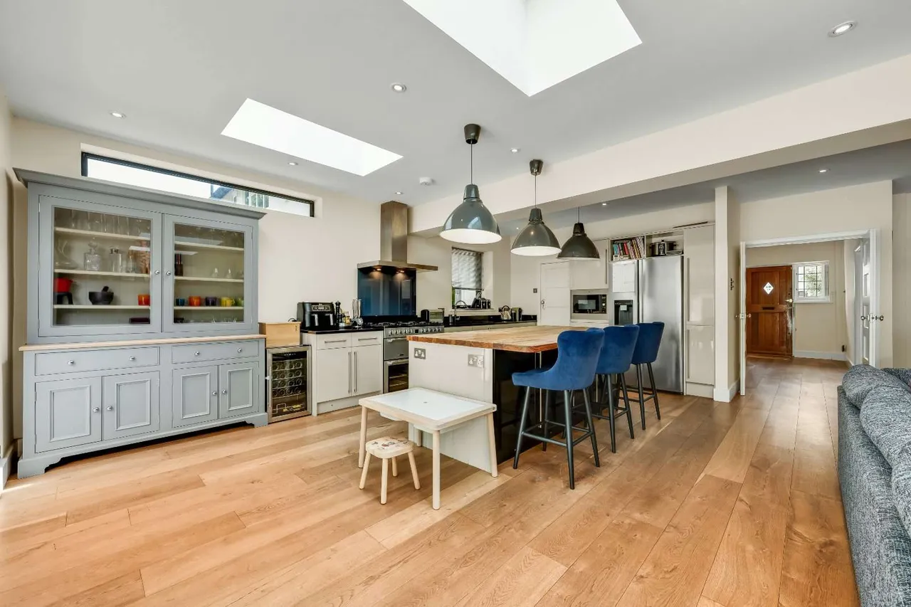 The Woodlands, Esher, Surrey, KT10 8DD, photo 8