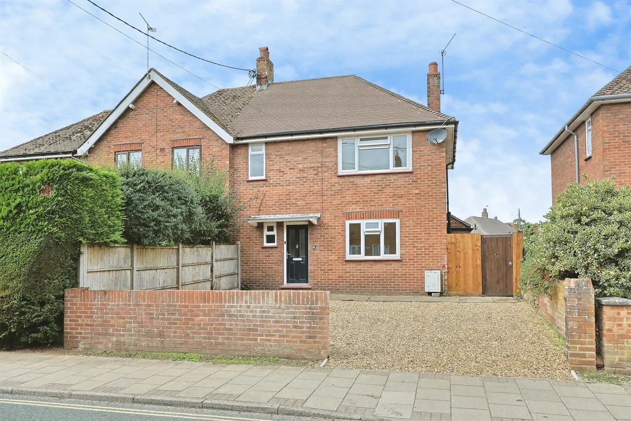 3 bed house for sale — Orchard Place, Swaffham